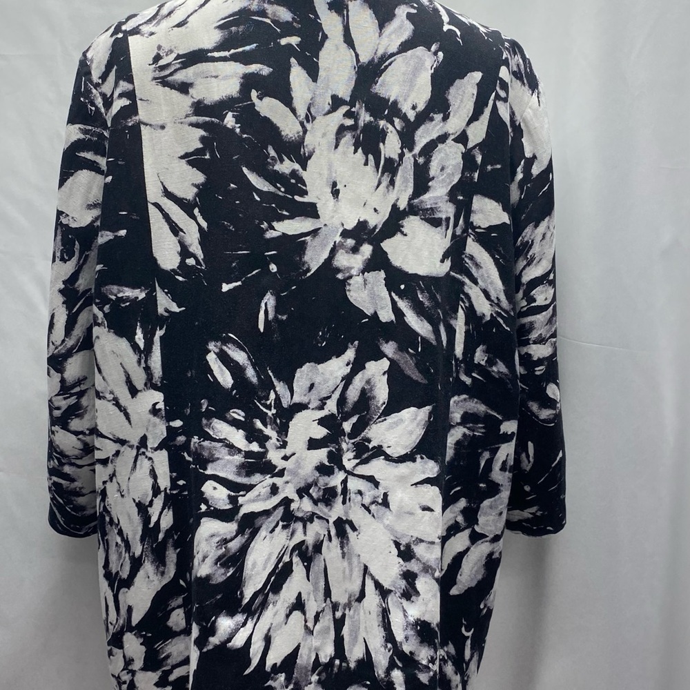 Catherines Monochrome Floral Open Jacket 2X 3/4 SL Pockets Black/White - Picture 6 of 11
